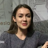 Rianty Cartwright ikut mengambil peran dalam sinetron Elif Indonesia yang akan tayang di  SCTV. Sebelum ia menerima peran tersebut, ia konsultasi terlebih dahulu dengan sang suami, Cassanova Alfonso.