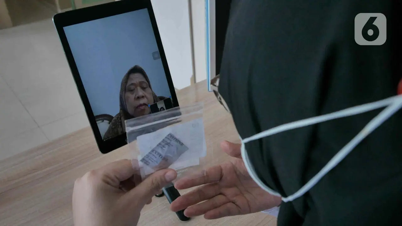 Pelayanan Medis Jarak Jauh untuk Pasien COVID-19