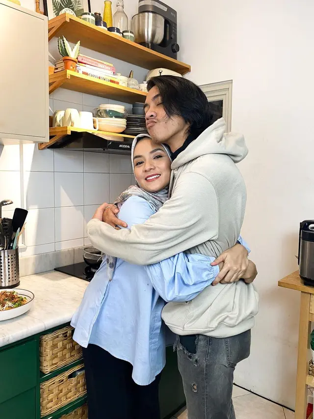 Bumi Pradipta dan Enno Lerian