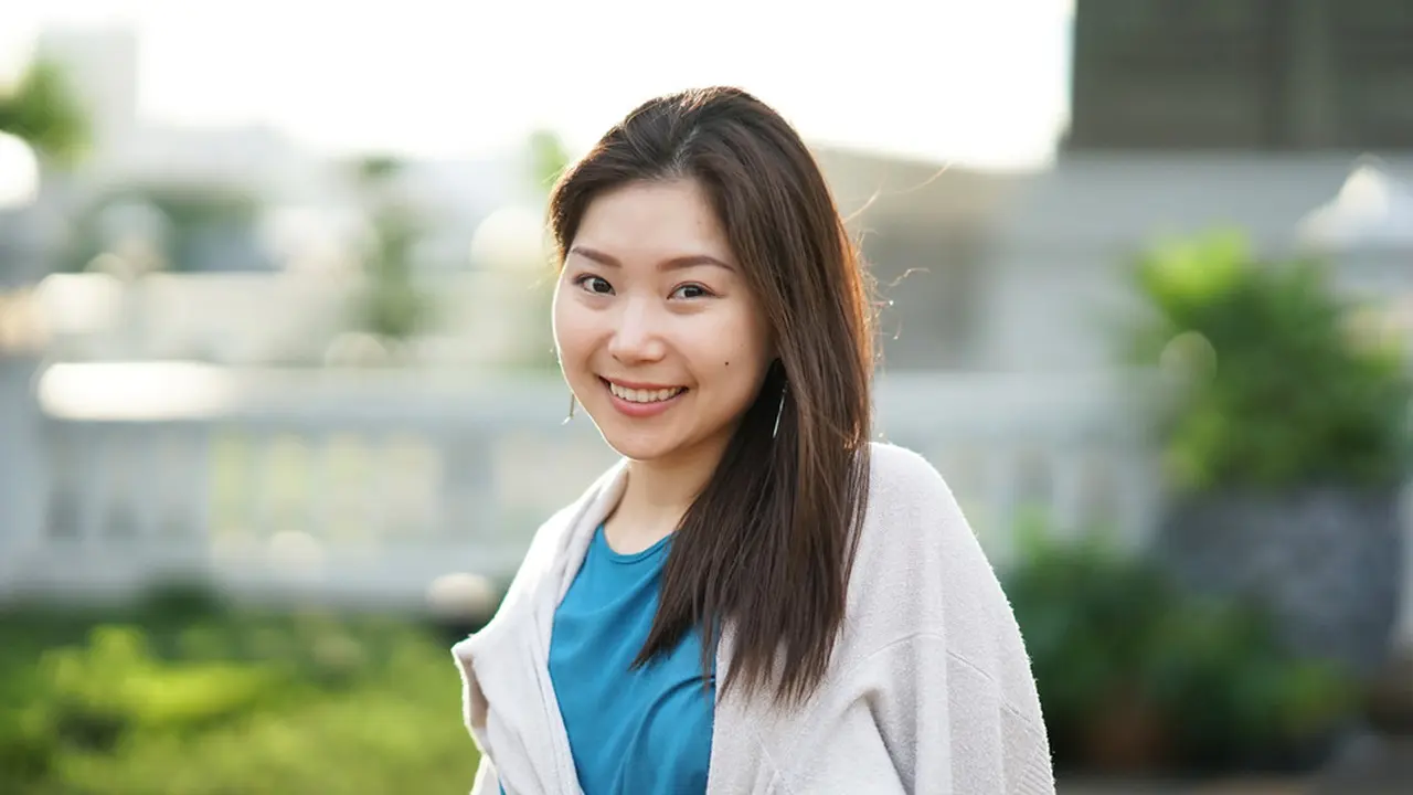 senyum santai baik cantik