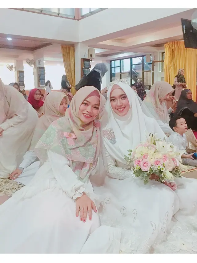6 Pesona Ghaida Tsuraya, Putri Aa Gym yang Jadi Desainer
