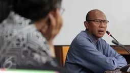 Pelatih Rahmad Darmawan saat menghadiri pertemuan di kantor Komnas HAM, Jakarta, Kamis (13/8/2015). Pertemuan tersebut terkait pembekuan PSSI oleh Kemenpora. (Liputan6.com/Helmi Afandi)