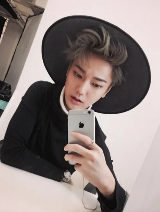 Yesung SUJU mengaku ia menyukai makanan Indonesia. Nasi goreng, sate ayam, bahkan nasi padang telah ia cicipi. (viainstagram@yesung1106/Bintang.com)