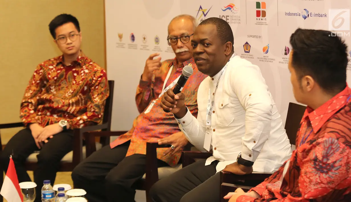Honorary Council of Cameroon, Raul Rubel (kedua kanan) memberikan sambutan di hadapan pengusaha muda pada acara Delegation Meeting Trade Expo Indonesia di ICE BSD, Tangerang, Kamis (25/10). (Liputan6.com/Angga Yuniar)