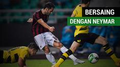 Berita video 2 pemain AC Milan, Hakan Calhanoglu dan Patrick Cutrone, bersaing dengan bintang Barcelona, Neymar, soal urusan gol di ICC 2017