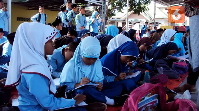 Sekolah Disegel Murid SDN 62 Bengkulu Terpaksa "Ngemis"