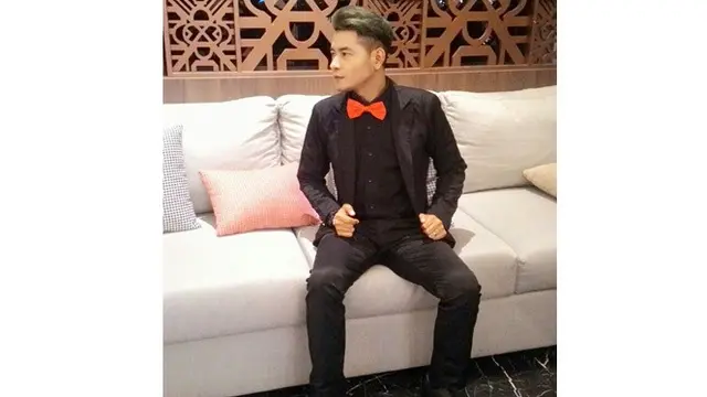 Ingat Veri Juara AFI 1? Ini 6 Potret Terbarunya yang Bikin Pangling