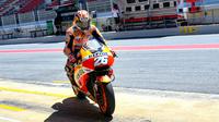 Pembalap Repsol Honda, Dani Pedrosa, dinilai Marc Marquez tak punya motivasi saat menggeber motor Honda. (MotoGP)
