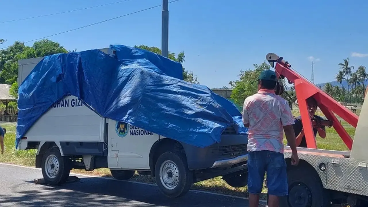 Diduga Lakalantas Libatkan Mobil SPPG di Banyuwangi,  1 Orang Tewas