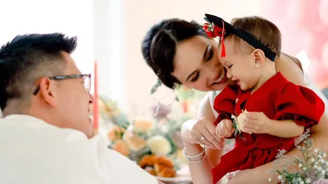 7 Momen Ulang Tahun Pertama Anak Shandy Aulia, Pakai Tema Imlek