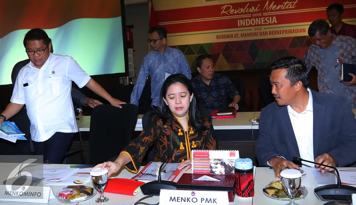 Ki-ka: Menkominfo Rudiantara, Menko PMK Puan Maharani dan Menpora Imam Nahrawi jelang rapat persiapan penyelenggaraan The 6th TAFISA World Sport For All Games 2016 di Gedung Kemenko PMK di Jakarta, Jumat (26/5). (Liputan6.com/Angga Yuniar)