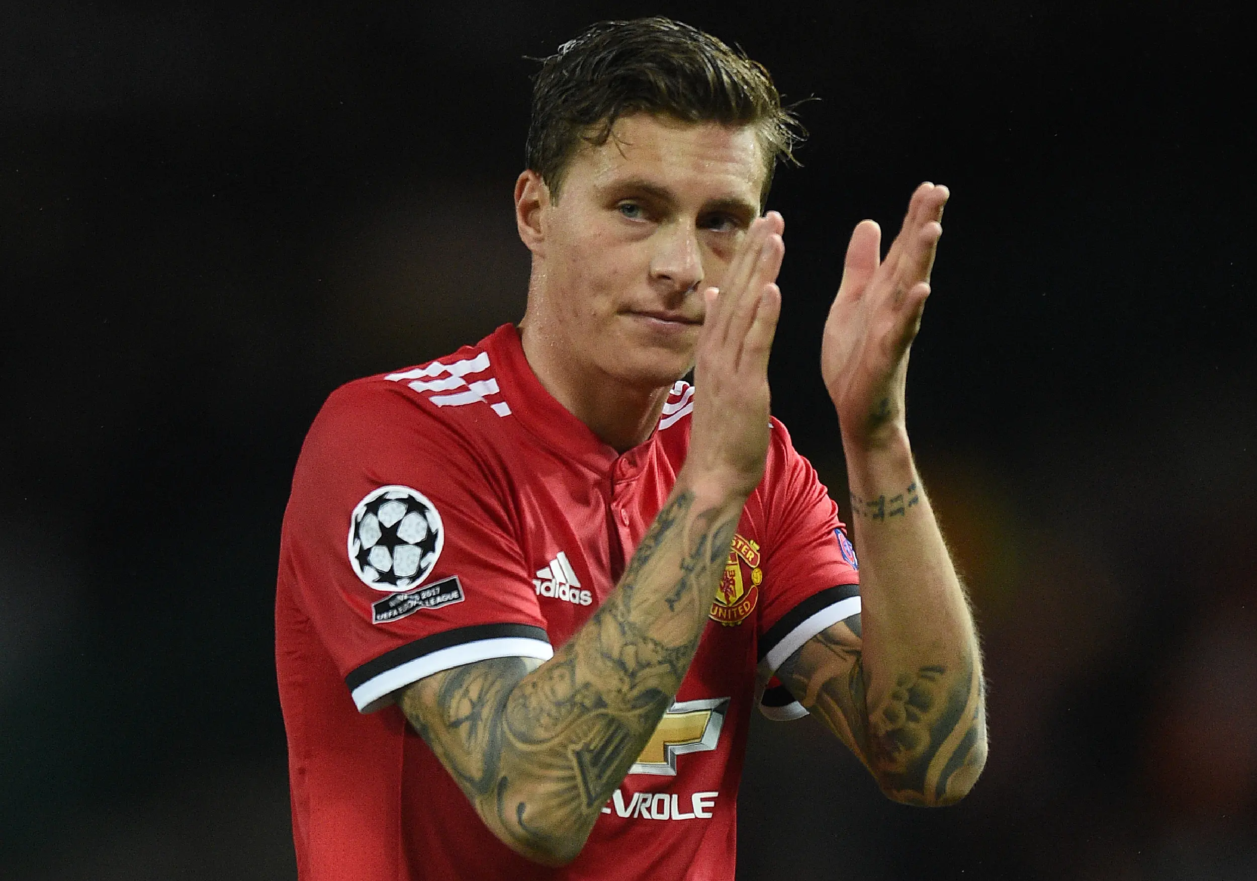 Bek Manchester United (MU) Victor Lindelof baru berusia 23 tahun. (AFP/Oli Scarff)