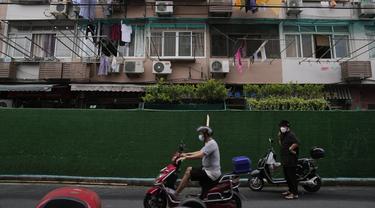 Potret Warga Shanghai Kembali Hidup Normal
