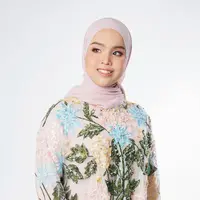 Video klip &ldquo;Who I Am&rdquo; rilis di kanal YouTube Alan Walker sejak 4 Januari 2024. Single ini menduduki posisi ke-4 daftar trending kategori musik di YouTube. (Foto: Dok. Instagram @arianinismaputri)