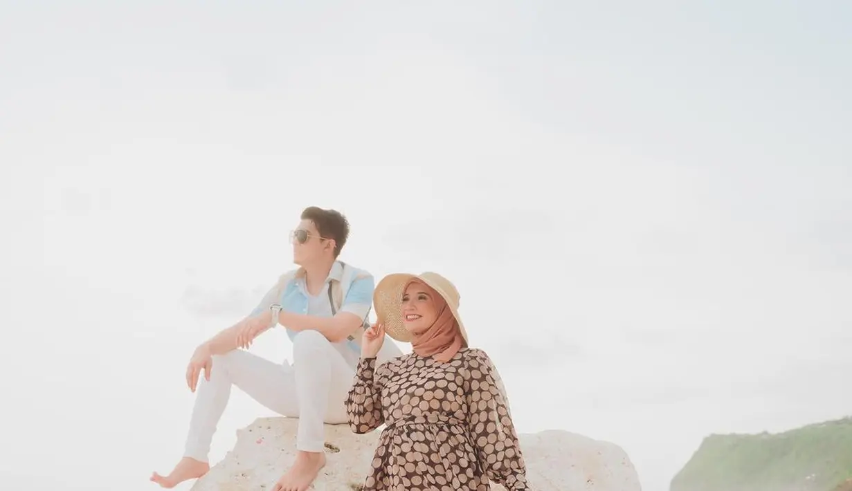 Irwansyah dan Zaskia Sungkar (Instagram/zaskiasungkar15)