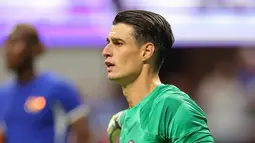 Kiper asal Spanyol itu dilepas bos baru The Blues Mauricio Pochettino menyusul kedatangan Robert Sanchez awal musim panas ini. (Photo by Kevin C. Cox / GETTY IMAGES NORTH AMERICA / Getty Images via AFP)