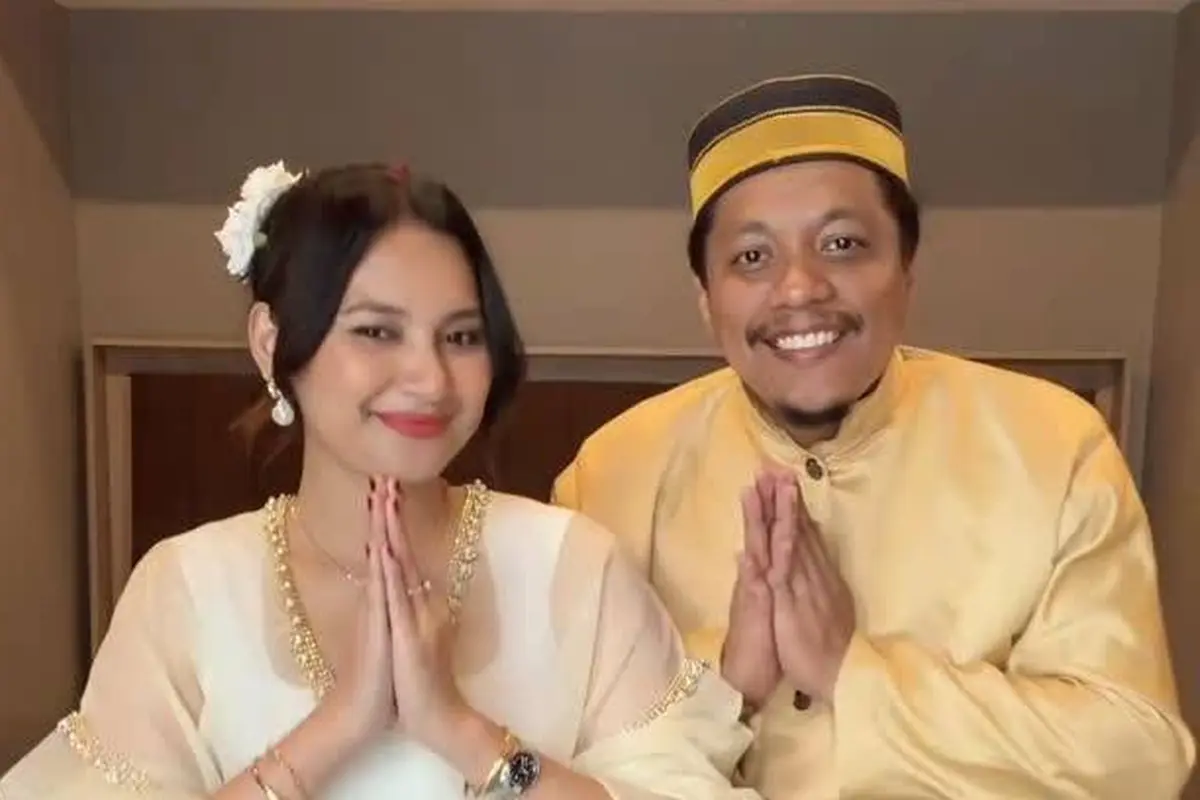 Indah Permatasari dan Arie Kriting