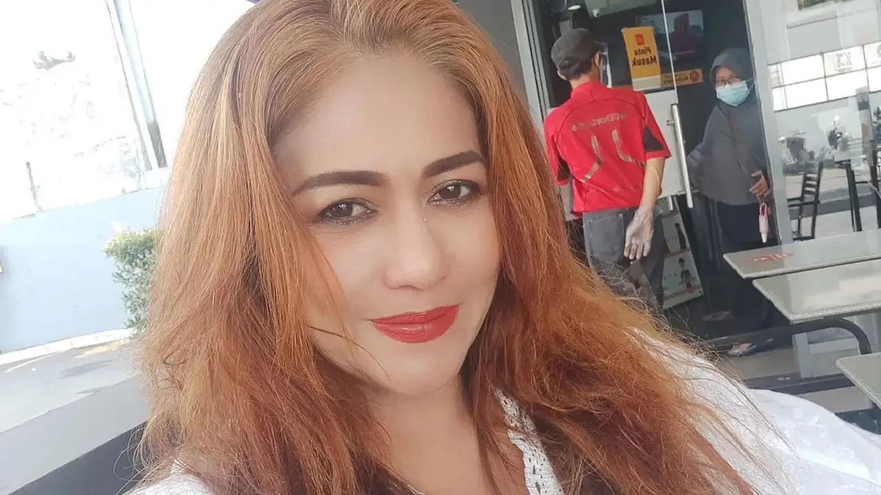 Sally Marcelina