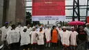 Aktivis dari Jaringan Nasional Advokasi Pekerja Rumah Tangga (Jala PRT) melakukan aksi di depan Gedung DPR, Jakarta, Selasa (25/11/2014). (Liputan6.com/Faizal Fanani)