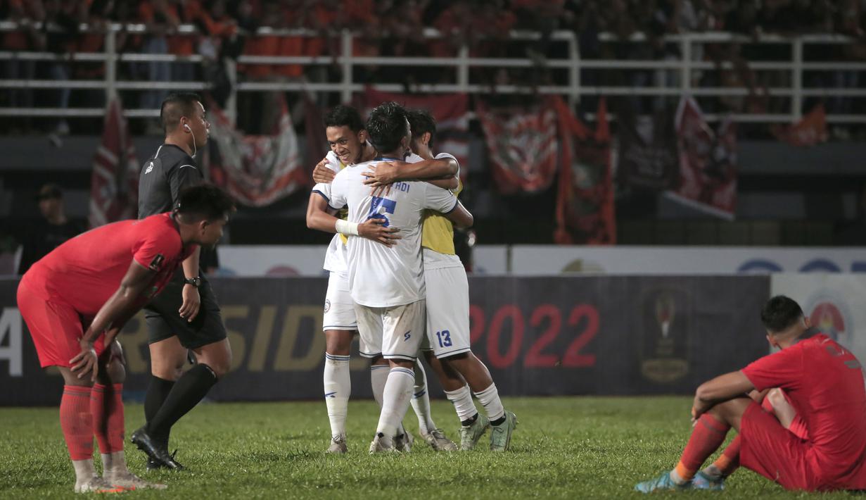 Dominasi Arema FC sudah terlihat dari fase grup hingga babak leg kedua final Piala Presiden 2022. Gawang mereka hanya kebobolan tiga gol dan membukukan tujuh gol sepanjang turnamen ini. (Bola.com/Ikhwan Yanuar)