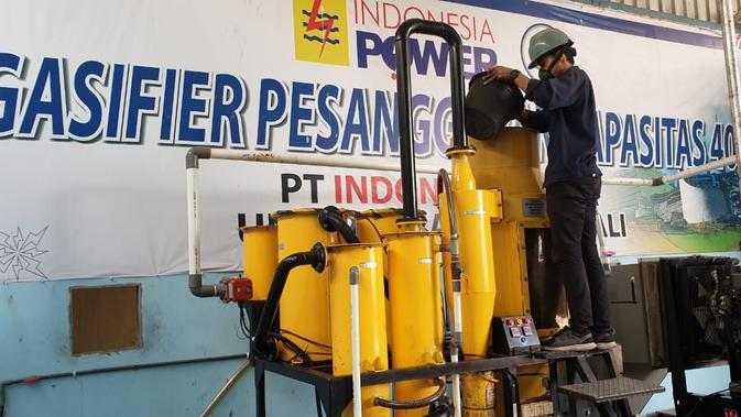 PT PLN (Persero) melalui anak usahanya, PT Indonesia Power Unit Pembangkitan (UP) Bali, mengolah limbah sampah menjadi bahan bakar untuk pembangkit listrik. Langkah ini untuk membantu mengurangi sampah di Kabupaten Klungkung, Bali.