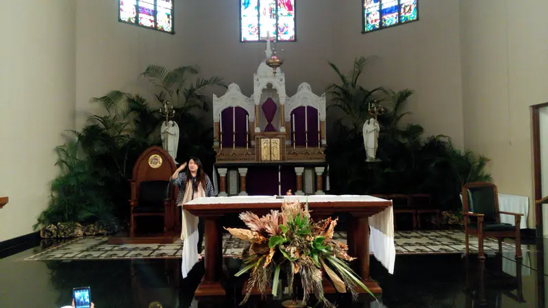 Merawat Keberagaman dengan Bertandang ke Gereja Katedral Bandung