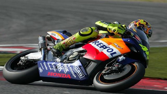 Valentino Rossi Honda RC211V 