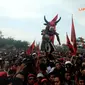 Minggu (30/03/14), puluhan ribu simpatisan PDIP memadati Lapangan Muliorejo Malang (Liputan6.com/Herman Zakharia)