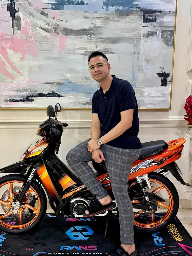 Motor Pertama Raffi Ahmad