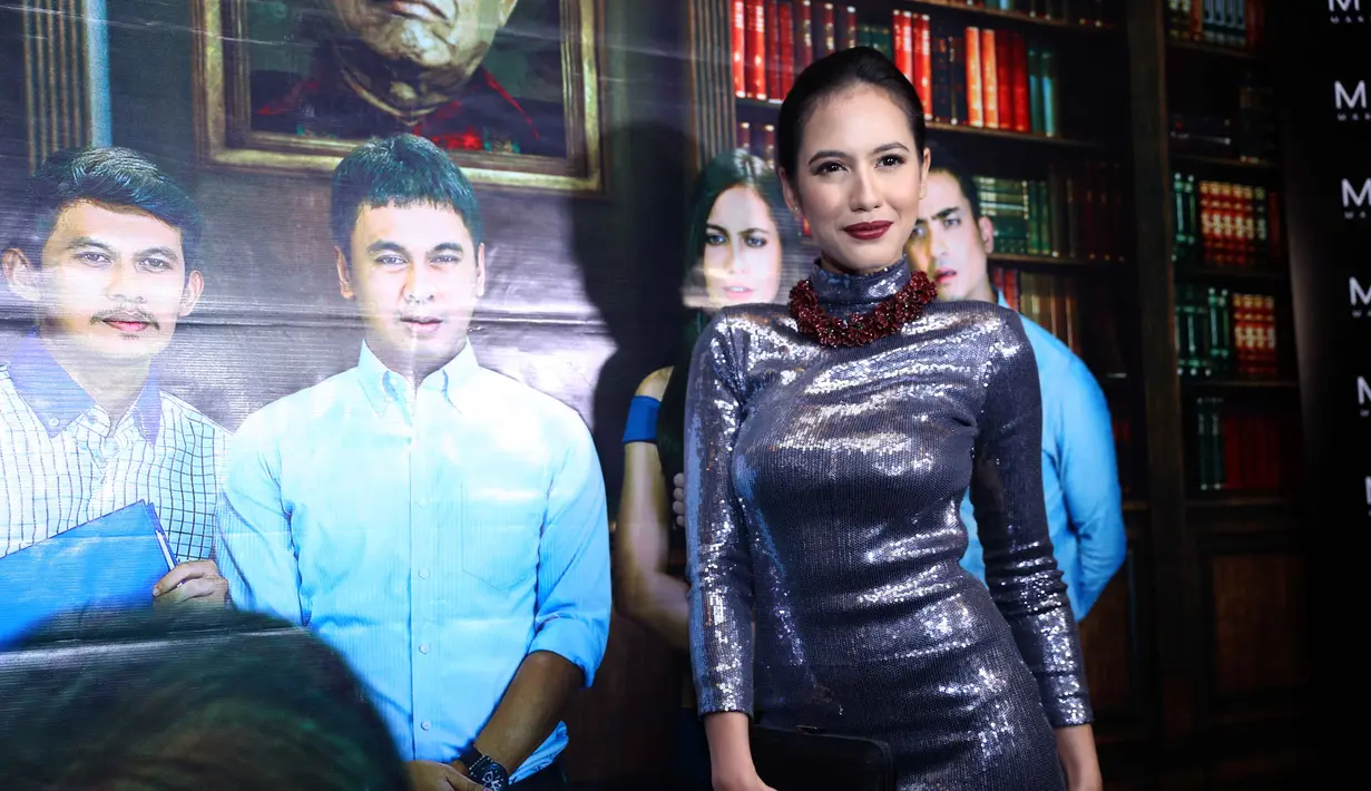 Pemeran Pevita Pearce, telah banyak bermain dalam film layar lebar. Kini, ia bermain dalam film bergenre drama komedi garapan pemeran dan pemain Raditya Dika. Pengalaman dan tantangan baru didapat. (Nurwahyunan/Bintang.com)