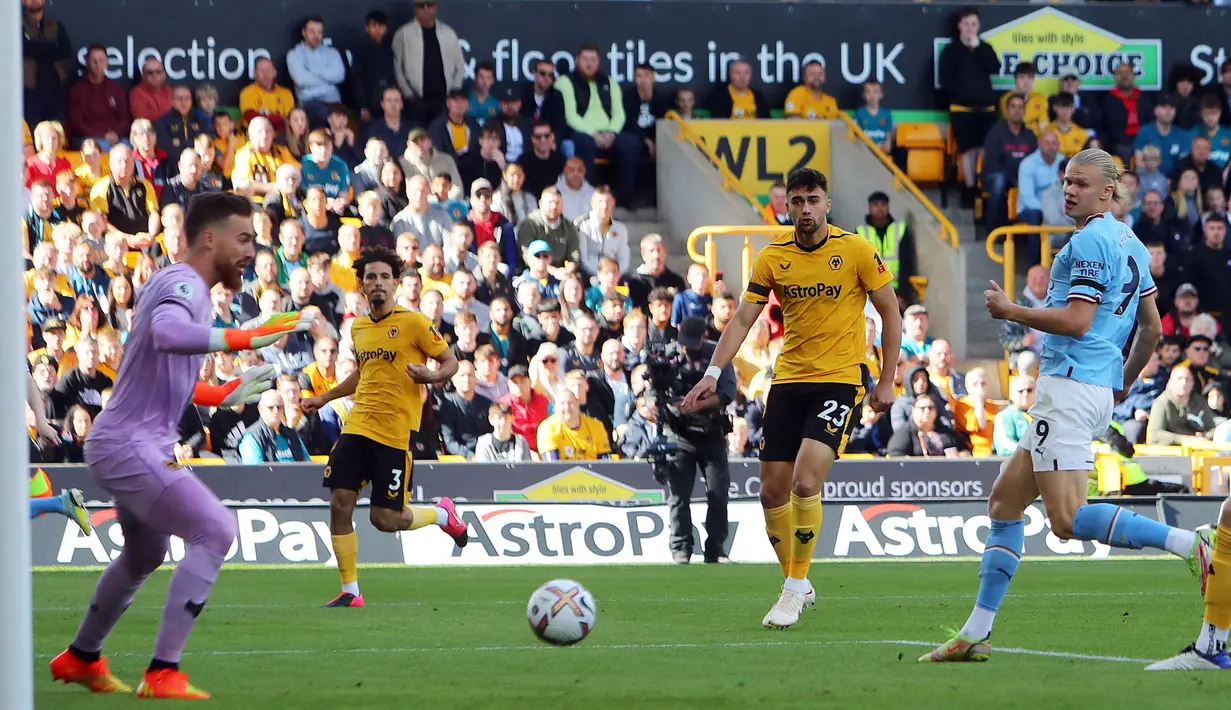 Erling Haaland yang baru tampil tujuh kali di Premier League berhasil melewati torehan Niall Quinn, Papiss Cisse dan Diego Costa yang mencetak 11 gol dalam 10 pertandingan awal. (AFP/Geoff Caddick)