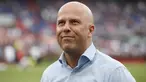Arne Slot ditunjuk untuk menggantikan Jurgen Klopp setelah berpisah dengan Liverpool. Pengumuman resmi tersebut muncul selang 24 jam setelah perpisahan Klopp dengan The Reds pada Senin (20/05/2024) waktu setempat. (AFP/ANP/Bart Stoutjesdijk)