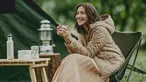 Menggunakan busana serba berwarna coklat, penampilan Sheila Dara satu ini juga bisa dijadikan inspirasi saat pergi camping. Bukan hanya terlihat menawan saja, gaya casual Sheila Dara satu ini tentu saja sangat nyaman. (Liputan6.com/IG/@sheiladaisha)