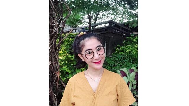 7 Potret Uut Permatasari, Awet Muda Makin Kayak ABG