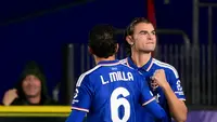 Gelandang asal Argentina milik Como, Nicolas Paz (kanan), merayakan gol pertamanya untuk timnya dalam pertandingan matchday ketiga fase liga UEFA Champions League antara Como 1907 dan Manchester United di Stadion Giuseppe Sinigaglia, Como, Italia utara, pada 21 Oktober 2026. (Marco Bertorello / AFP)