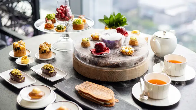 Uniknya Afternoon Tea dengan Sajian Kue Cantik Multisensori yang Menyenangkan