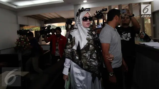Kejaksaan Tinggi DKI Jakarta bersama Kejaksaan Agung akan melakukan gelar perkara dugaan pornografi dengan tersangka Firza Husein.