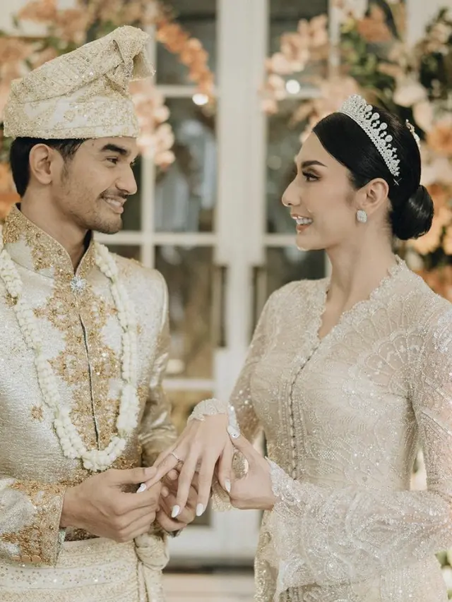 Penampilan Tyas Mirasih saat Menikah dengan Tengku Tezi