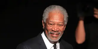 Aktor peraih Oscar, Morgan Freeman adalah satu-satunya penumpang di pesawat yang mengalami kegagalan teknis tak lama setelah lepas landas, menyebabkan pilot harus melakukan pendaratan darurat. (Bintang/EPA)