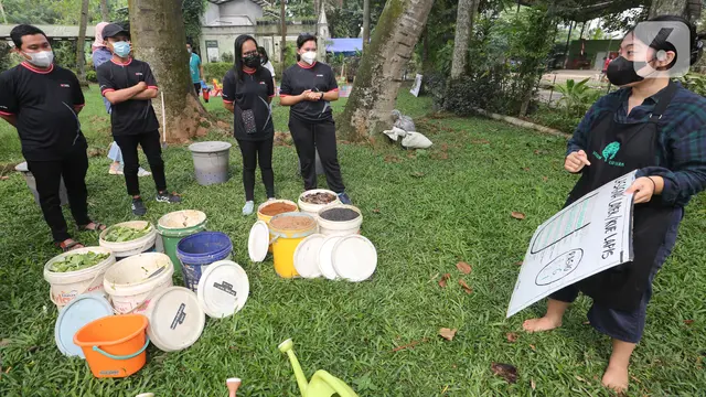 Mengelola Sampah Makanan lewat Program Kompos Kolektif
