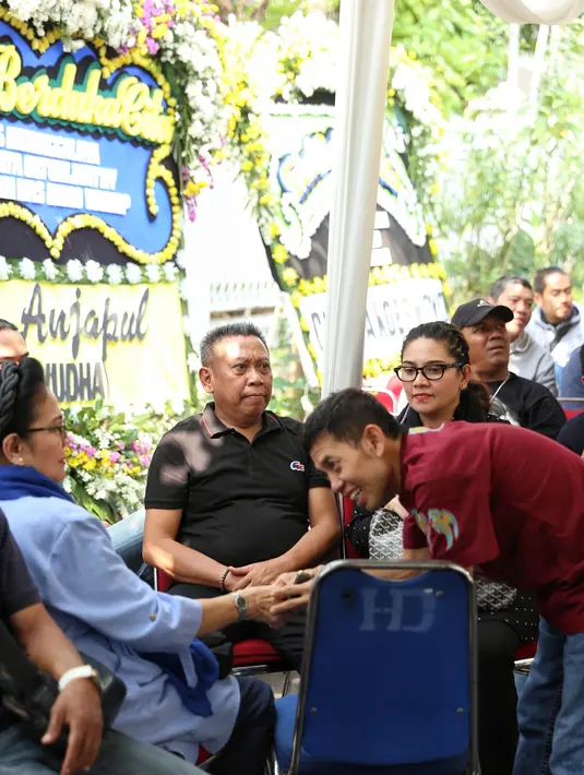 Melayat ke Istri Indro -