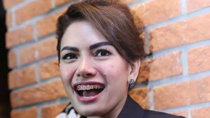 [Bintang] Nikita Mirzani