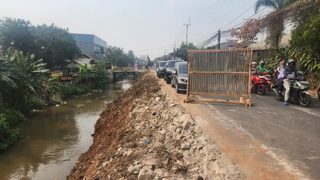 Jalan Raya Sawangan Kerap Dilanda Kemacetan, Pemkot Depok Perlebar Jalan Raya Cipayung