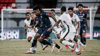 4 Fakta di Balik Kemenangan Arema atas Persipura: Puncak BRI Liga 1, Reaksi Tak Terduga Alfredo Vera