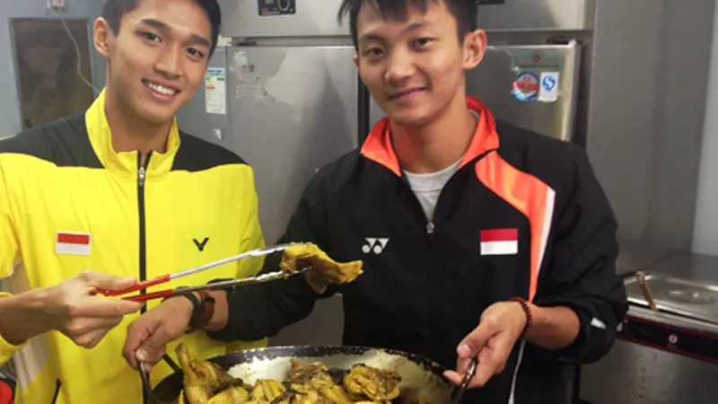 Jonatan Christie dan Ihsan Maulana Mustofa