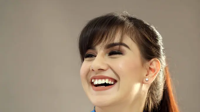 [Bintang] Irish Bella