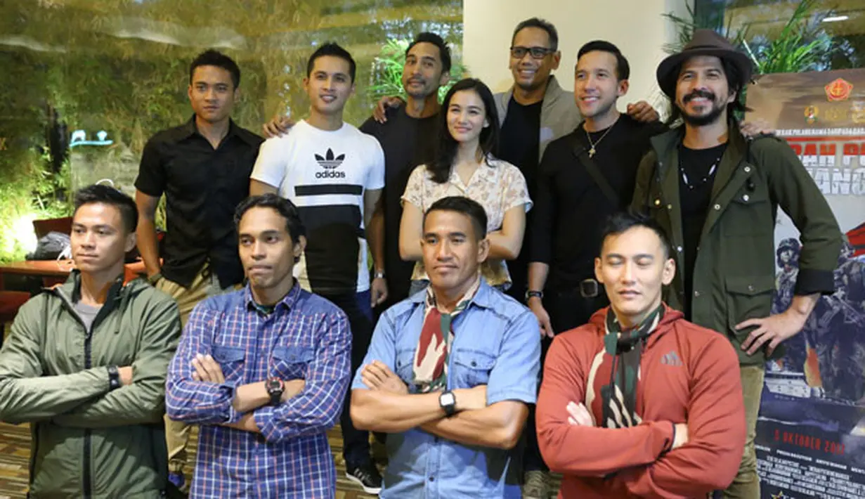 "Kesulitan pasti ada. Awalnya sulit karena kita enggak banyak waktu untuk reading dan masih belum fix ketika produksi si karakter Diego seperti apa yang akhirnya justru aku dapatkan karakter Diego pas syuting,” pungkas Aryo Wahab.(Nurwahyunan/Bintang.com)