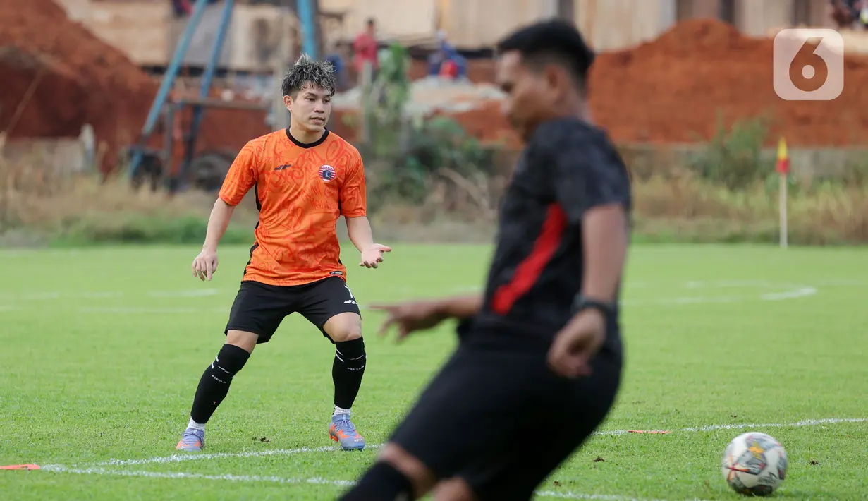Penampilan impresif Ryo Matsumura membuat Persija Jakarta langsung memboyongnya usai dia mencetak 11 gol dari 28 laga buat Persis Solo musim lalu. (Bola.com/M. Iqbal Ichsan)