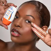 Ilustrasi penggunaan sunscreen (Sumber foto: pexels.com/pedro furtado)