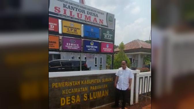 Wakil Menteri Desa, Pembangunan Daerah Tertinggal dan Transmigrasi Budi Arie Setiadi di Desa Siluman. (foto: Kemendes)